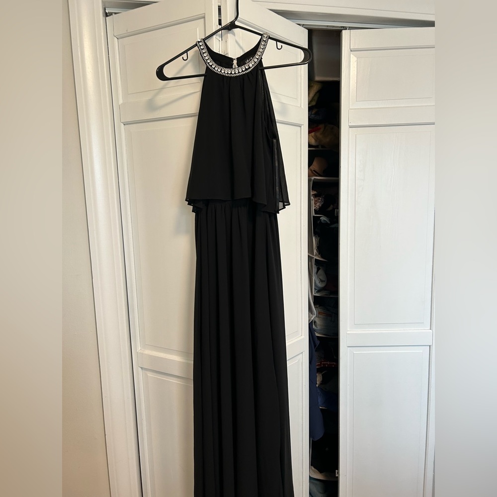 Lulus black gown